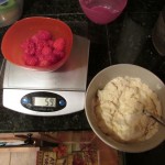 25 calories of fresh raspberries weighed out