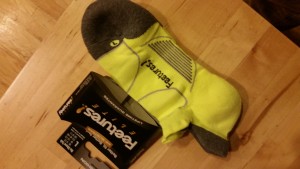 Feetures Max Cushion Elite Tabbed Running Socks